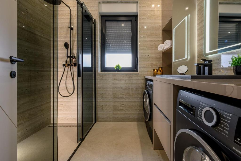Travertine laundry & utility
