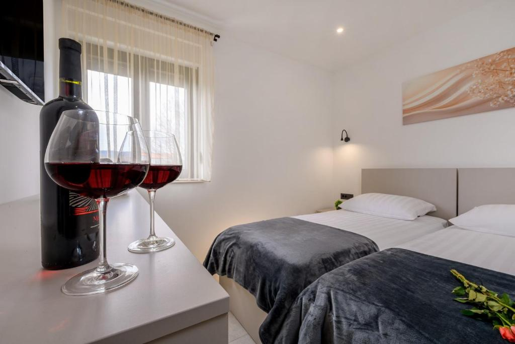 Welcome wine in the guest suite